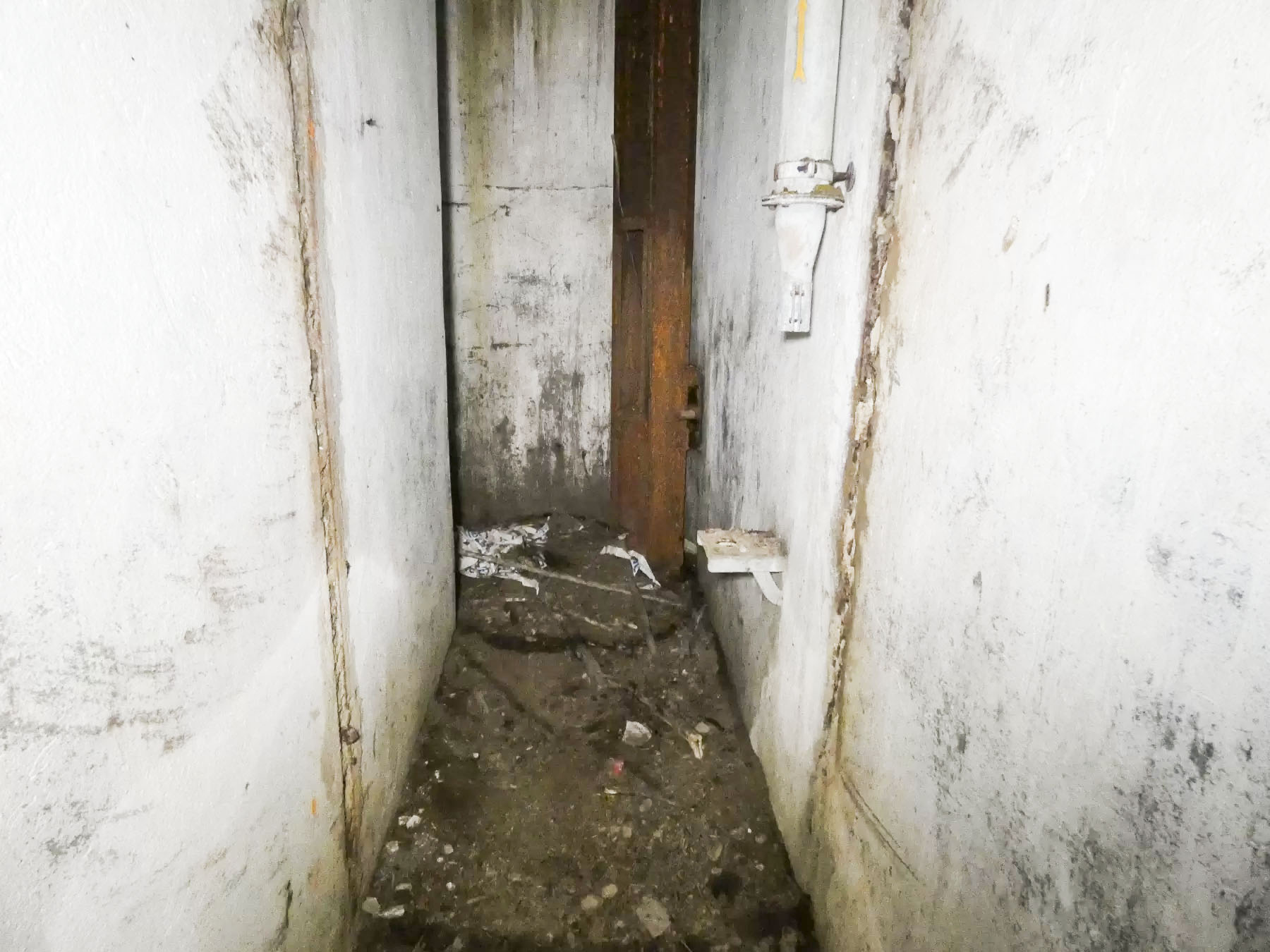 Ligne Maginot - BOIS KARRE - X12 - (Abri) - L'entrée de la cloche Ouest. - STENGER Mathieu