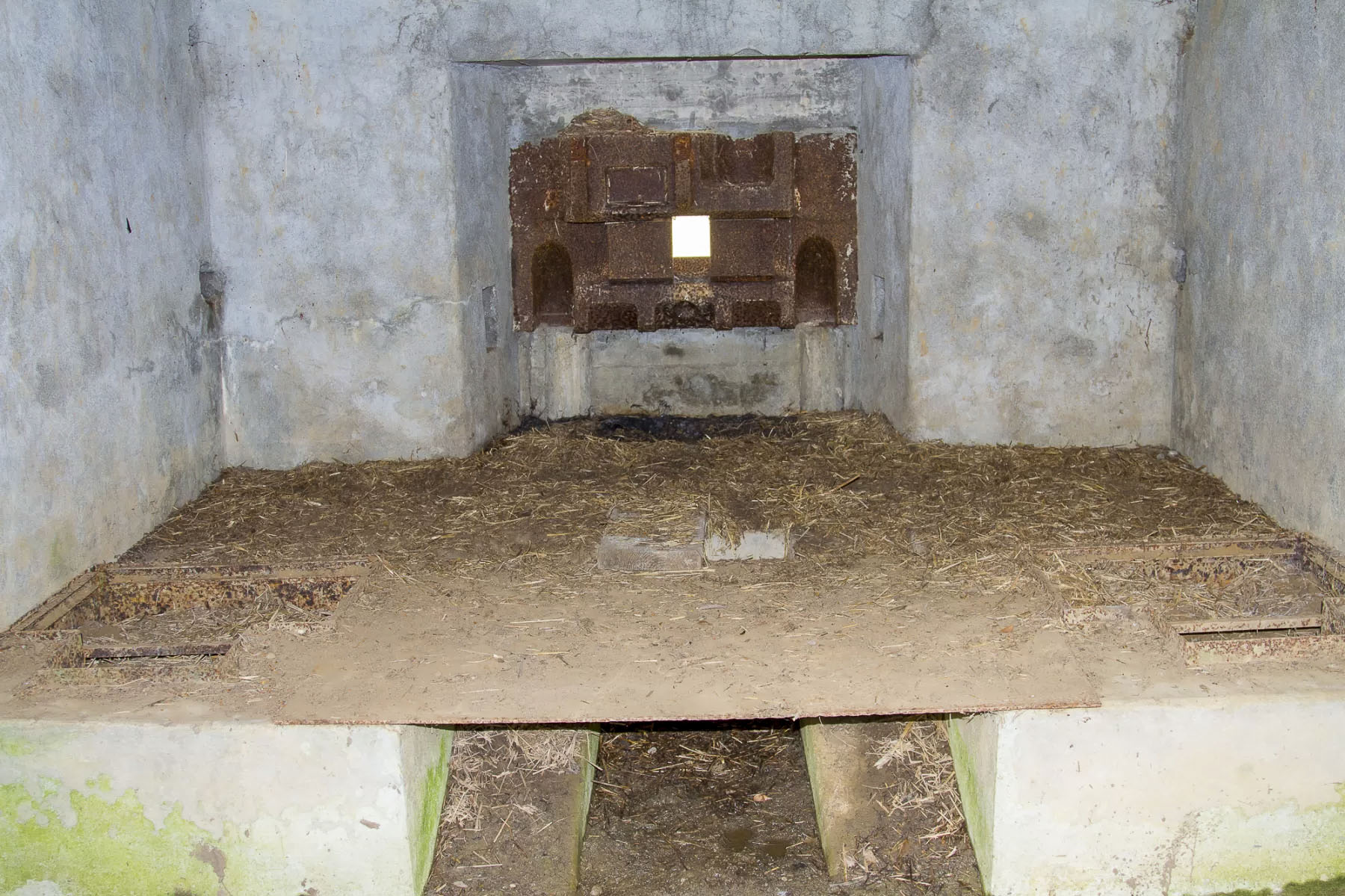 Ligne Maginot - CB160 - INGLANGE NORD - (Blockhaus pour canon) - La chambre de tir - Michel Teiten