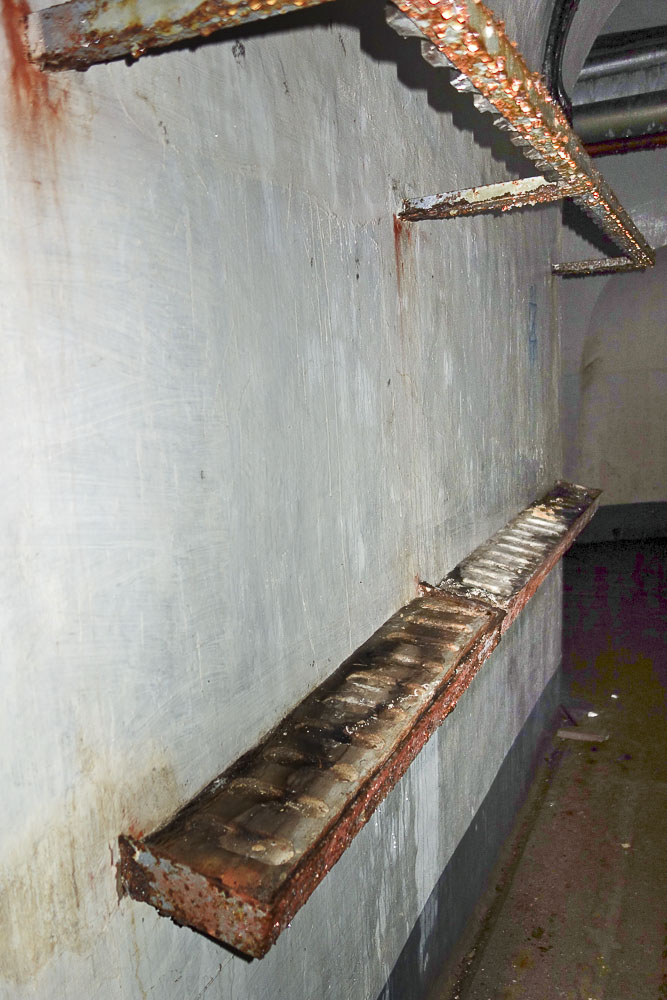 Ligne Maginot - SAINT ANTOINE - (Ouvrage d'artillerie) - Bloc EHM
Ratelier pour fusil
