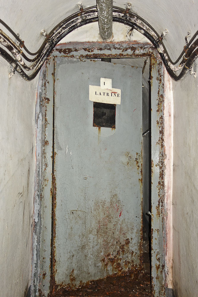 Ligne Maginot - SAINT ANTOINE - (Ouvrage d'artillerie) - Bloc EHM
Latrine