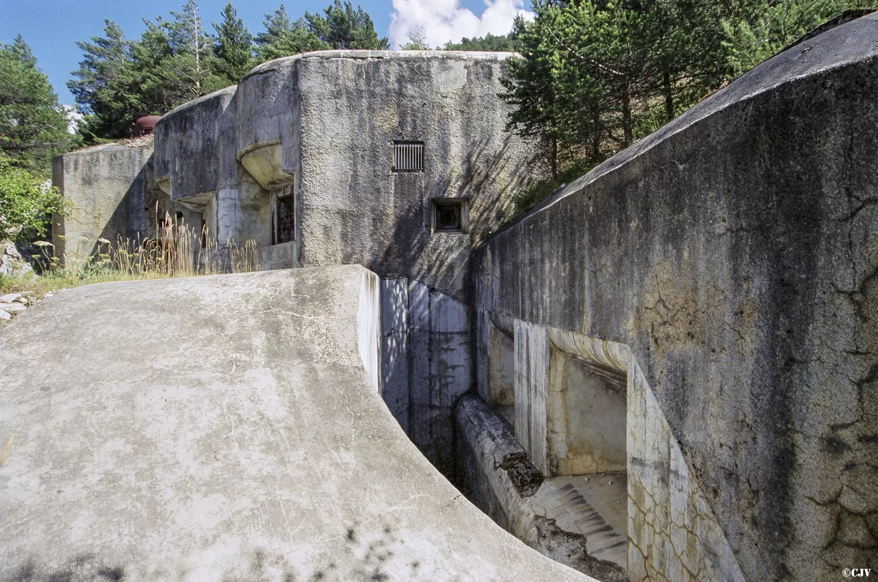 Ligne Maginot - SAINT ANTOINE - (Ouvrage d'artillerie) - Bloc 1
La chambre de tir Ouest pour mortiers de 81 