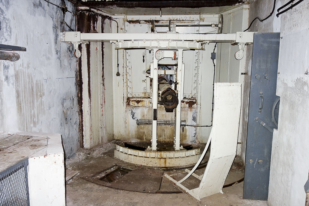Ligne Maginot - SAINT ANTOINE - (Ouvrage d'artillerie) - Bloc 1
Etage supérieur
Chambre de tir droite pour obusier de 75 mle 31