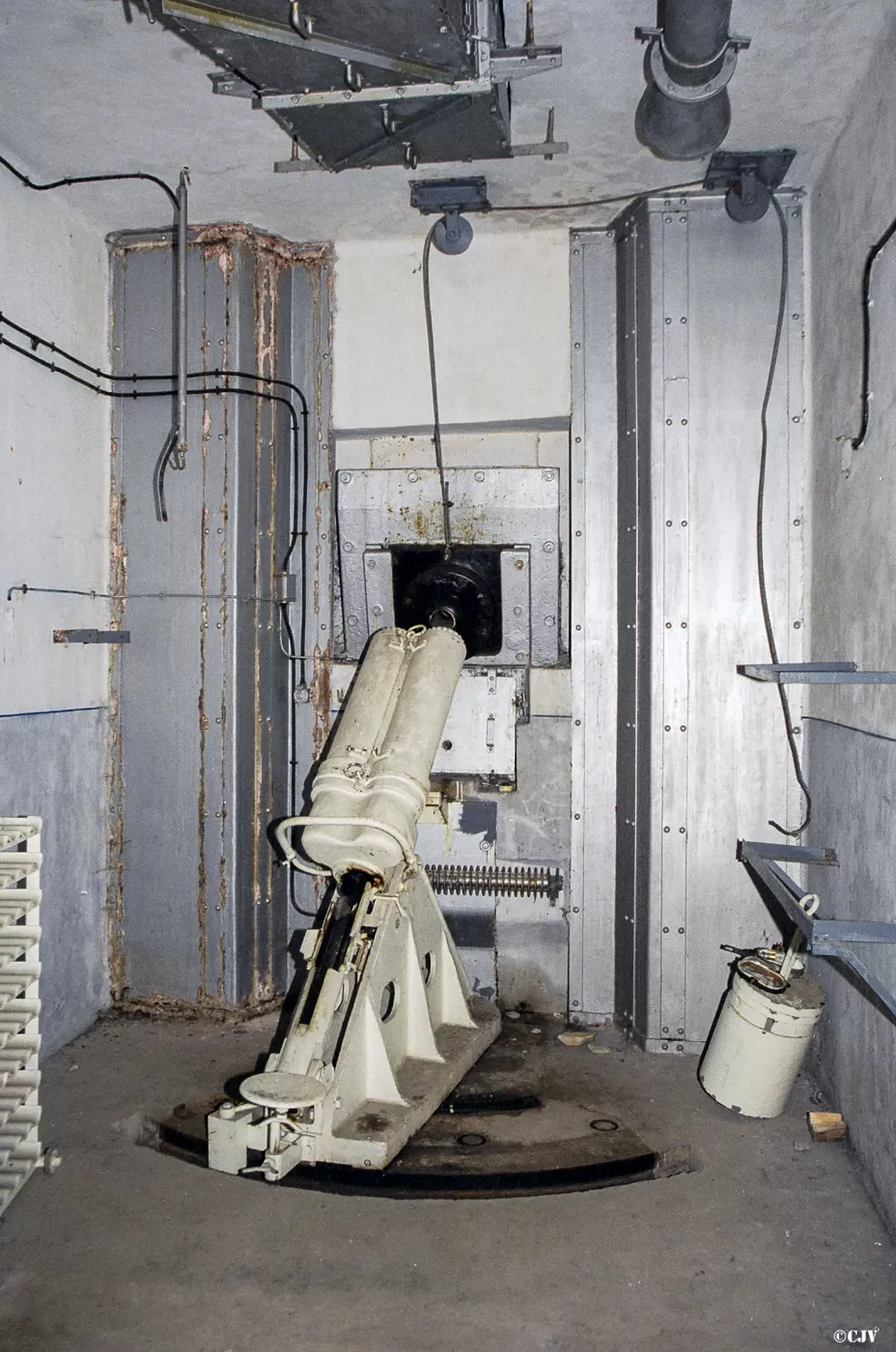 Ligne Maginot - SAINT ANTOINE - (Ouvrage d'artillerie) - Bloc 1
Etage intermédiaire
Chambre de tir Est pour mortier de 81