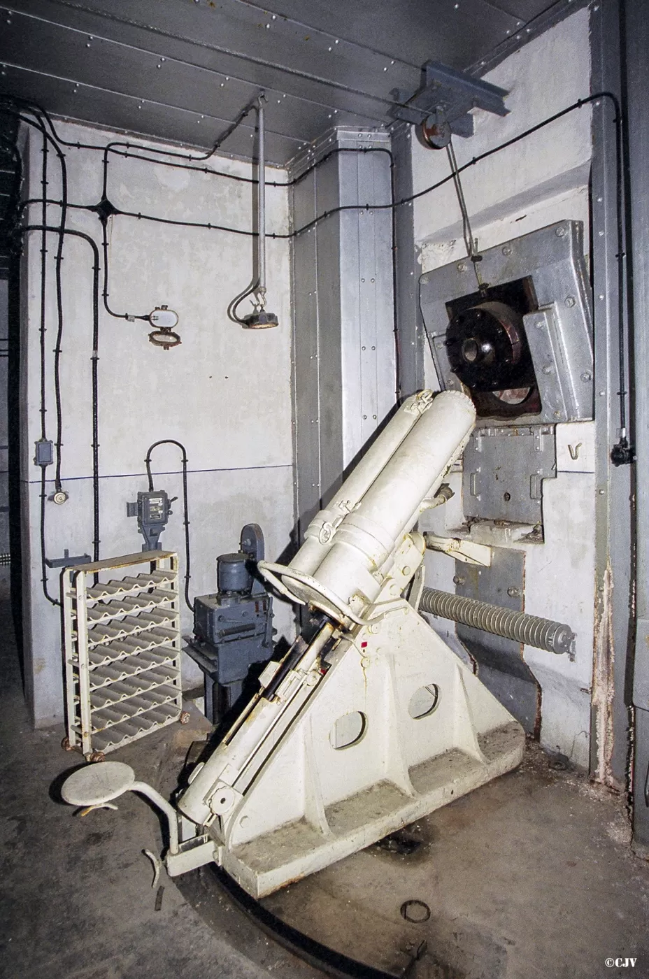 Ligne Maginot - SAINT ANTOINE - (Ouvrage d'artillerie) - Bloc 1
Etage intermédiaire
Chambre de tir Ouest pour mortiers de 81