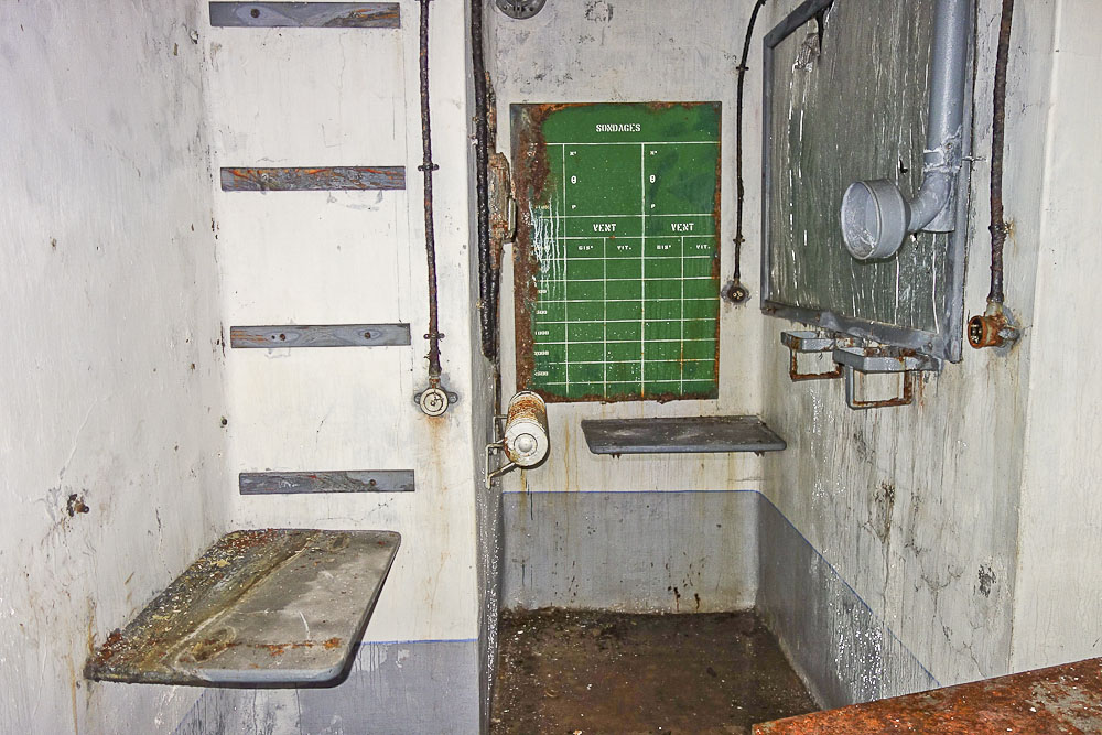 Ligne Maginot - SAINT ANTOINE - (Ouvrage d'artillerie) - Bloc 1
Etage inférieur
PC des mortiers de 81