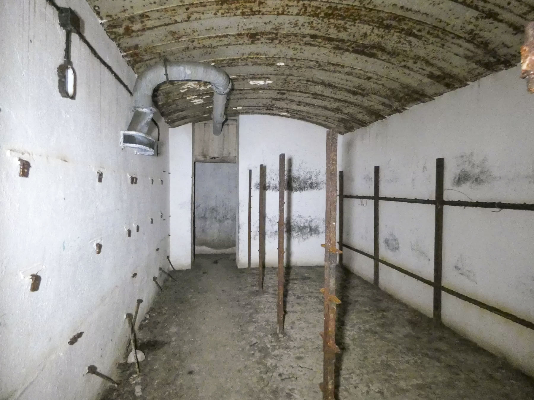Ligne Maginot - BOIS KARRE - X12 - (Abri) - Une chambre de l'abri. - STENGER Mathieu