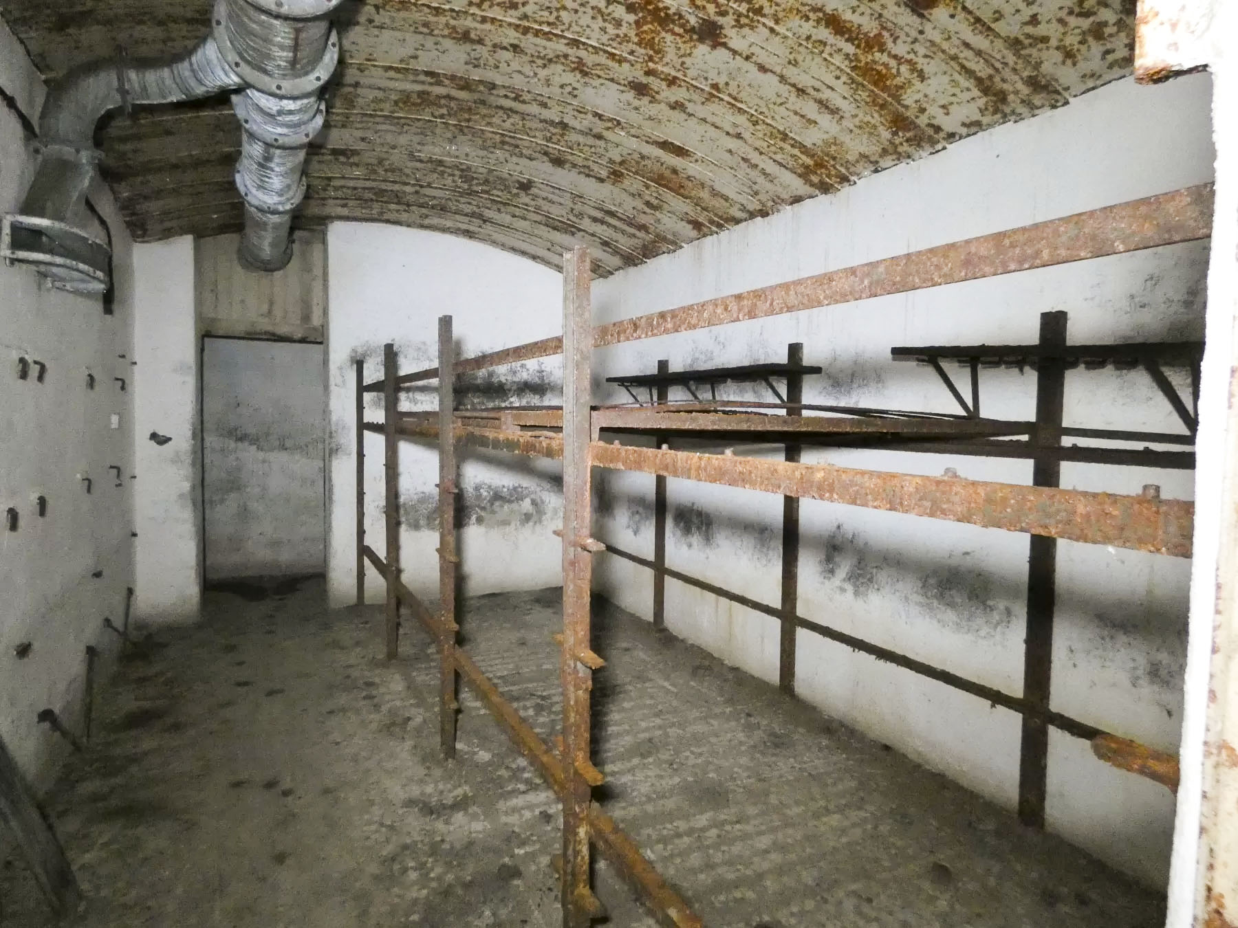 Ligne Maginot - BOIS KARRE - X12 - (Abri) - Une autre chambre pour la troupe. - STENGER Mathieu