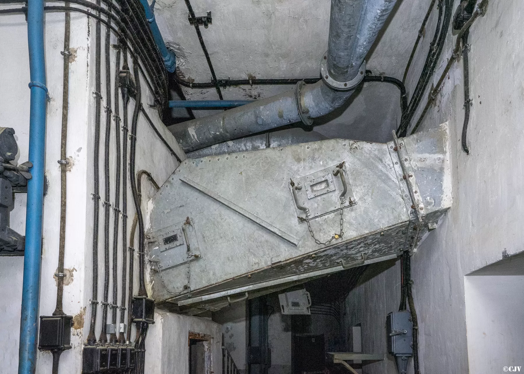 Ligne Maginot - SAINT ANTOINE - (Ouvrage d'artillerie) - Bloc 1
Etage intermédiaire - Lia VERMEULEN