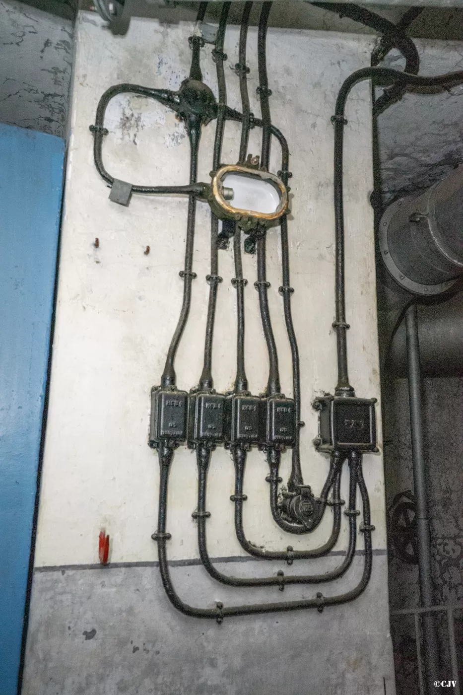 Ligne Maginot - SAINT ANTOINE - (Ouvrage d'artillerie) - Bloc 1
Etage supérieur - Lia VERMEULEN