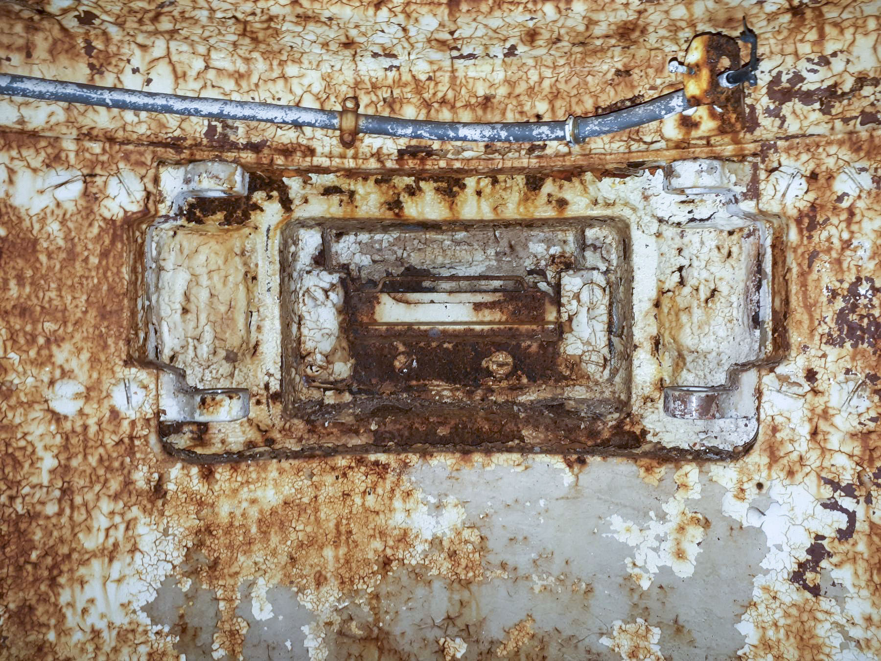 Ligne Maginot - SAINT ANTOINE - (Ouvrage d'artillerie) - Bloc 2
Cloche VDP
Créneau d'observation directe
