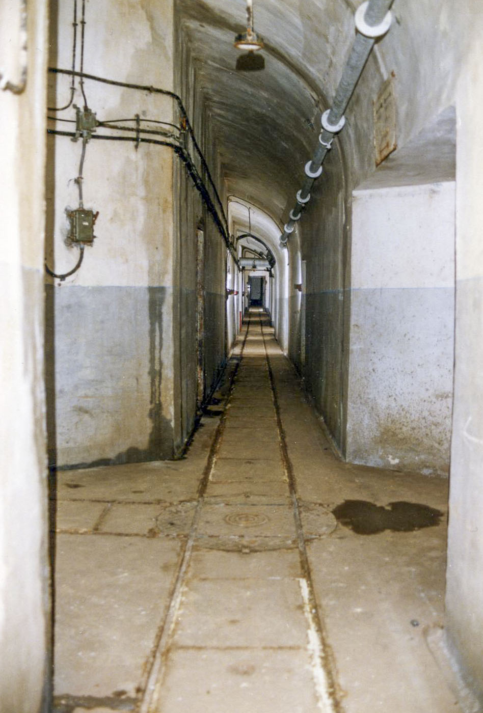 Ligne Maginot - SAINT ANTOINE - (Ouvrage d'artillerie) - Galerie 2 de la caserne au niveau de l'intersection avec la galerie principale