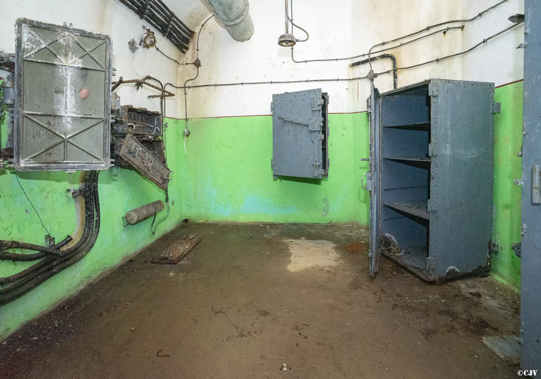 Ligne Maginot - SAINT ANTOINE - (Ouvrage d'artillerie) - Le central téléphonique - Lia VERMEULEN