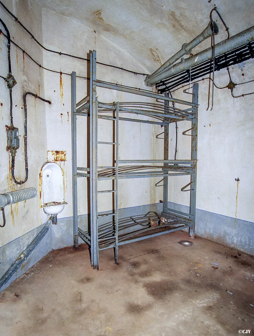 Ligne Maginot - SAINT ANTOINE - (Ouvrage d'artillerie) - Chambre pour 5 officiers