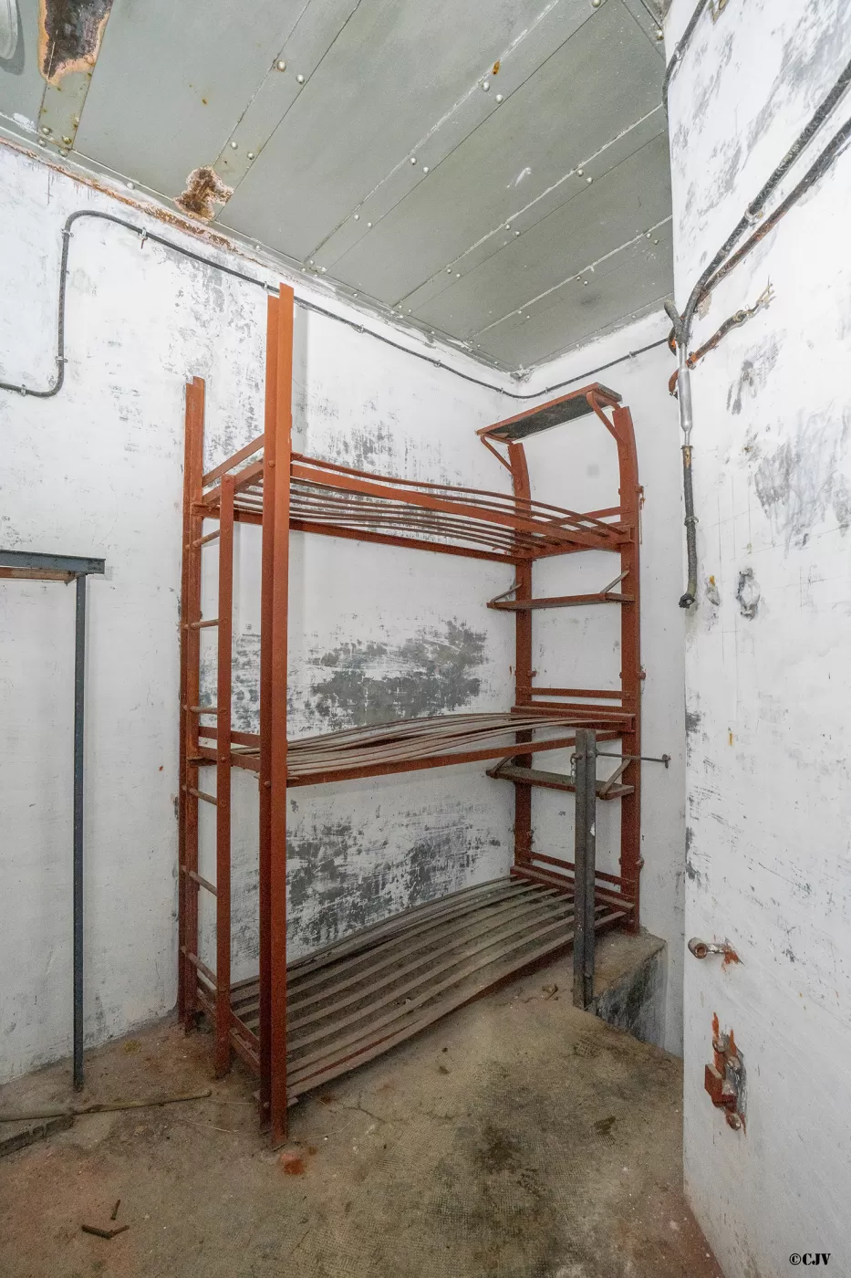 Ligne Maginot - SAPEY - (Ouvrage d'artillerie) - Bloc EHM
Chambre de tir de défense de l'entrée - Lia VERMEULEN