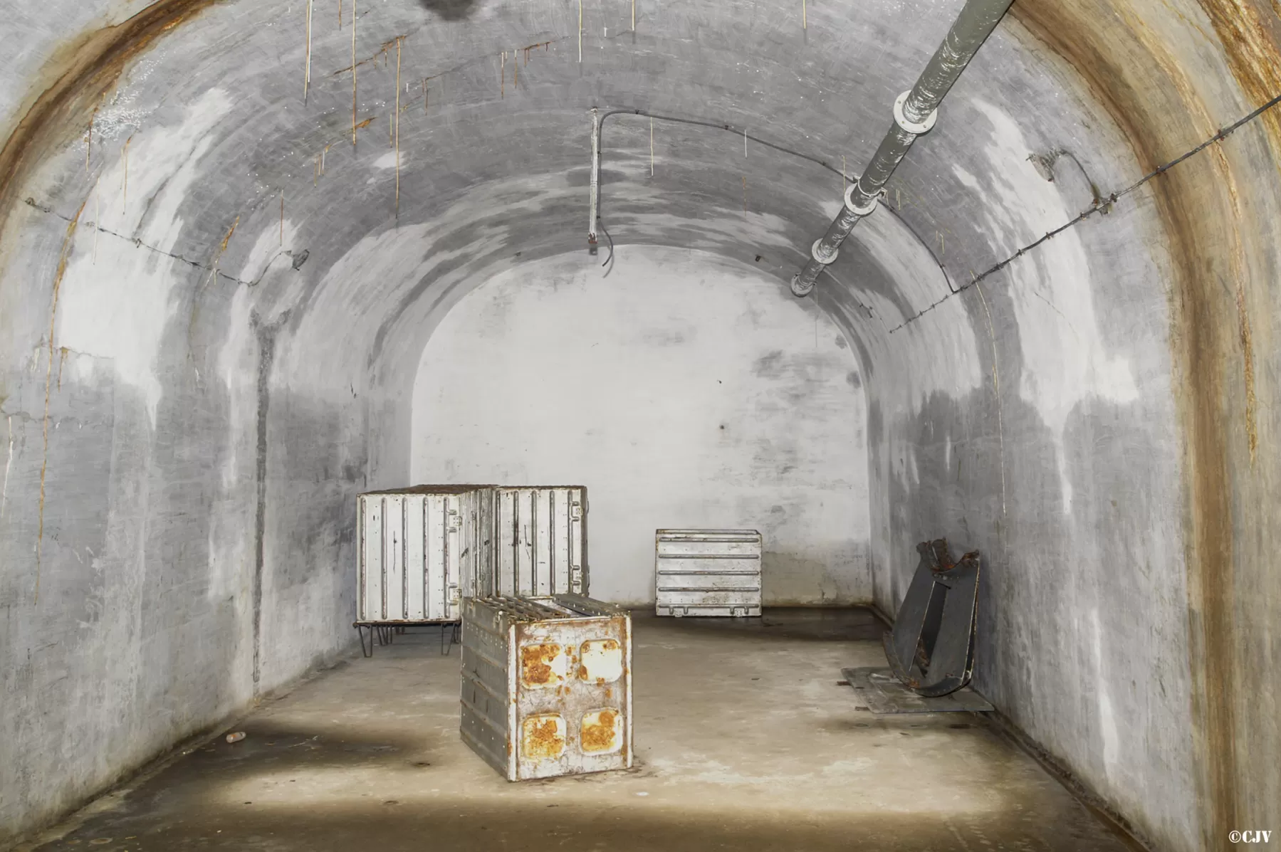 Ligne Maginot - SAPEY - (Ouvrage d'artillerie) - Bloc 4
Le magasin à munitions M2 - Lia VERMEULEN