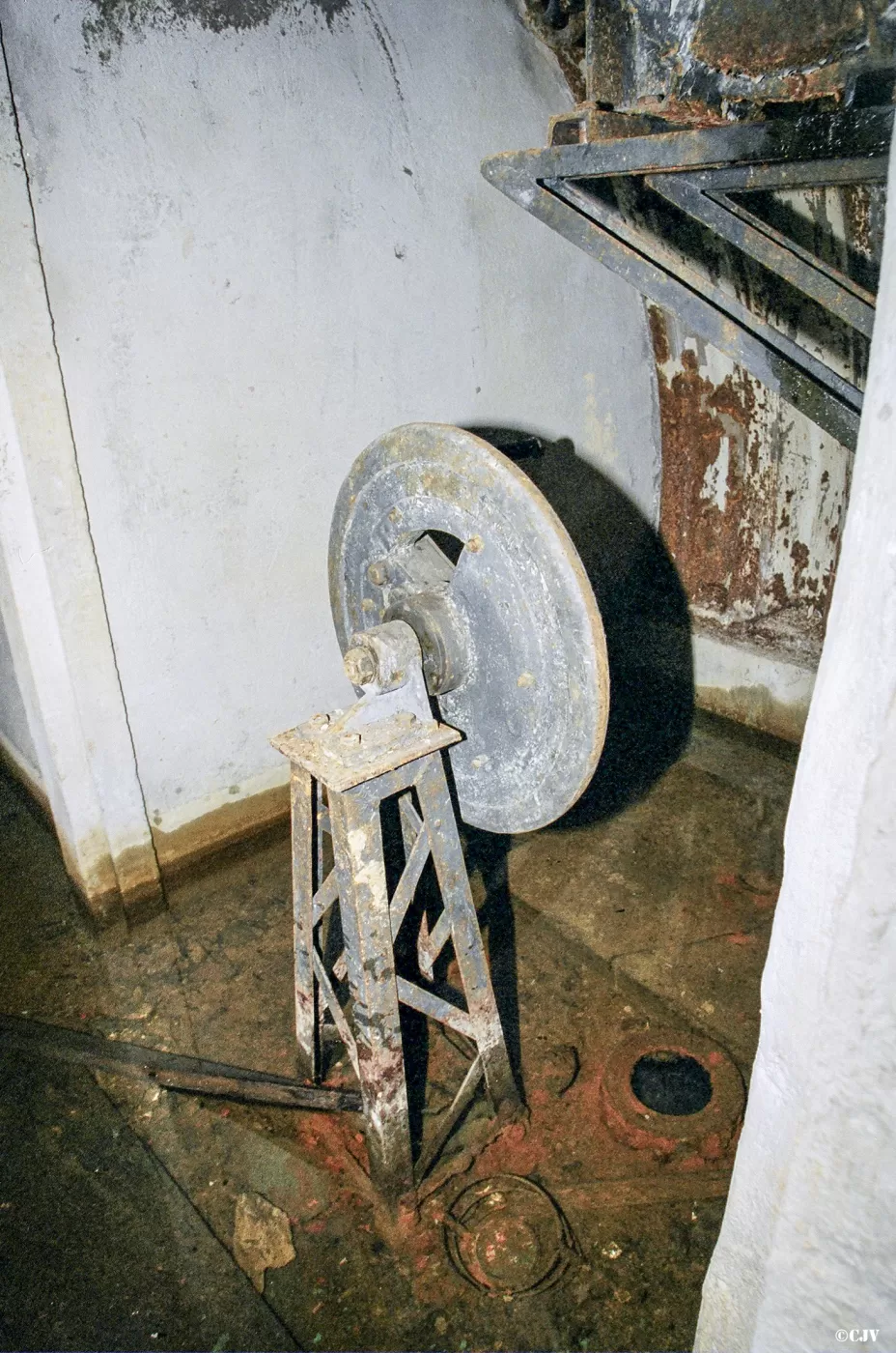 Ligne Maginot - VALLEE ETROITE - (Ouvrage d'infanterie) - Le ventilateur à bras de l'ouvrage
La manivelle de manoeuvre - Lia VERMEULEN