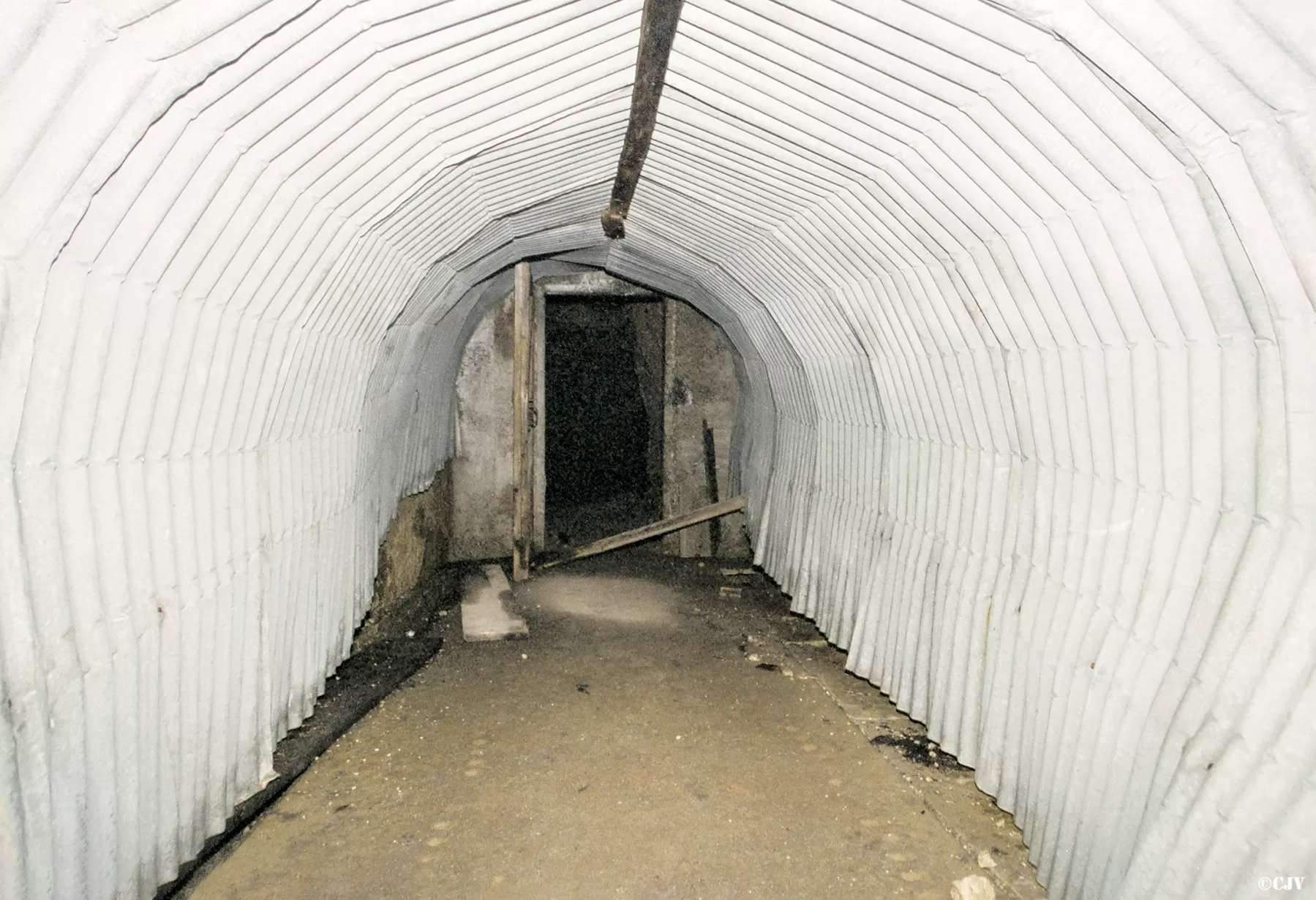 Ligne Maginot - LES ROCHILLES - (Ouvrage d'infanterie) - Casernement aménagé pour 40 lits - Lia VERMEULEN