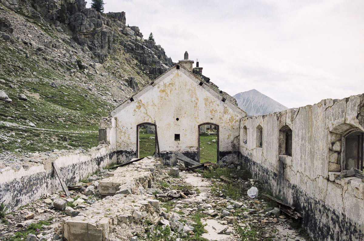 Ligne Maginot - ACLES (POSTE DES) - (Casernement) - 