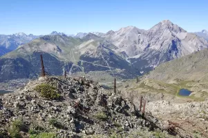Ligne Maginot - CHENAILLET - (Ouvrage d'infanterie) - Du sommet du Chenaillet, au fond à droite, le Chaberton