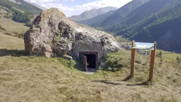 Ligne Maginot - COLOMBIER - ROCHER LE TRUC - (Blockhaus pour arme infanterie) - 