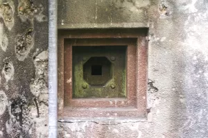 Ligne Maginot - BOIS DE CATTENOM - X14 - (Abri) - Créneau FM couvrant l'entrée droite