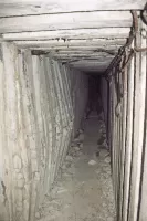 Ligne Maginot - LARCHE (L) - (Ouvrage d'infanterie) - Éboulement du couloir principal chez l’entrée
2004