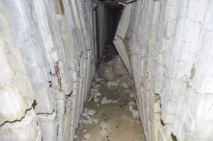 Ligne Maginot - LARCHE (L) - (Ouvrage d'infanterie) - Éboulement du couloir principal au magasin de vivres