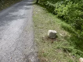 Ligne Maginot - COL DE SEGRA - (Chambre de coupure) - Bornes sur la route 