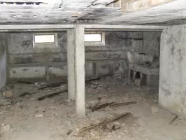 Ligne Maginot - LES AITTES - (Casernement) - Dans le rez-de-chaussée du casernement