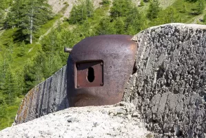 Ligne Maginot - COL DE GRANON - (Ouvrage d'infanterie) - Bloc 3
Cloche observatoire par éléments type Normal