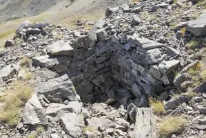 Ligne Maginot - COL DE L'OULE 1 - (Blockhaus pour arme infanterie) -  Emplacement pour FM à proximité de la pilule