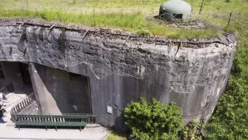 Ligne Maginot - FOUR A CHAUX - FAC - (Ouvrage d'artillerie) - Entrée munitions
Cloche de droite
