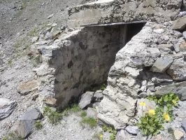 Ligne Maginot - CRETE CIBIERES-GRANON B - (Blockhaus pour arme infanterie) - L'entrée du blockhaus