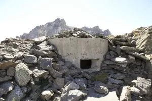 Ligne Maginot - CRETE DE CRISTOL 3 - (Blockhaus pour arme infanterie) - 