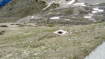 Ligne Maginot - SAINT JOSEPH NORD - (Chambre de coupure) - La chambre est à proximité de la route d'accès au col du Granon