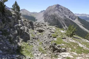 Ligne Maginot - LES ACLES EST  (TRANCHéE) - (Divers) - Tranchée reliant partiellement l'abri Est et la pilule supérieure, et permettant le tir vers le col des Acles