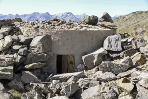 Ligne Maginot - LES CIBIERES - COL DE L'OULE 3 - (Blockhaus pour arme infanterie) -        