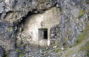 Ligne Maginot - L'OLIVE (BATTERIE CAVERNE) - (Position d'artillerie préparée) - Une des casemates de 75 vue de l'extérieur