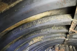 Ligne Maginot - CRETE DE LA PINEE 6 - (Abri) - Souvenir d'un passage en 1945 (FTP ?)