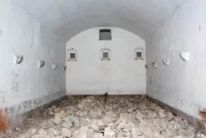 Ligne Maginot - FORT DE LA CROIX DE BRETAGNE (154° RAP - 7° BIE) - (Position d'artillerie préparée) - Magasin à munitions