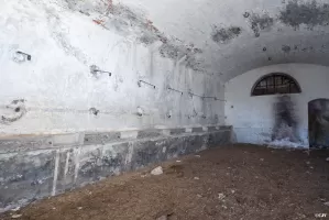 Ligne Maginot - FORT DE LA CROIX DE BRETAGNE (154° RAP - 7° BIE) - (Position d'artillerie préparée) - Écurie
