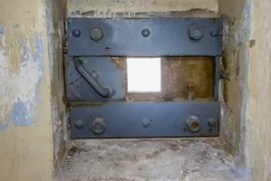 Ligne Maginot - JANUS - (Ouvrage d'artillerie) - Bloc 2
Créneau FM latéral au niveau supérieur