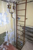 Ligne Maginot - JANUS - (Ouvrage d'artillerie) - Bloc 2
Echelle d'accès à la chambre de tir supérieure provenant de la chambre de tir des mortiers