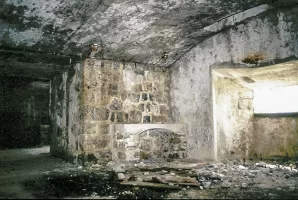 Ligne Maginot - JANUS - (Ouvrage d'artillerie) - Le bloc 8
L'une des casemates pour canon de 95 de marine.