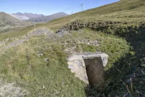 Ligne Maginot - GONDRANS - ABRI 5 - Entrée nord