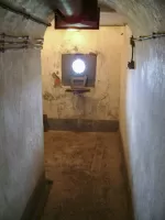Ligne Maginot - GONDRAN E - (Ouvrage d'infanterie) - Bloc 2
Le créneau pour mitrailleuse Hotchkiss, posé en remplacement  du créneau pour jumelage de mitrailleuse Reibel initialement prévu