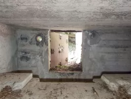 Ligne Maginot - DACHSECK 1 - (Blockhaus pour canon) - Entrée du canon antichar