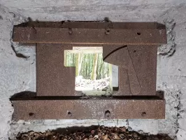 Ligne Maginot - DACHSECK 1 - (Blockhaus pour canon) - Détail du volet coulissant blindée