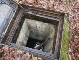 Ligne Maginot - CU1 - (Chambre de coupure) - Le puits d'accès