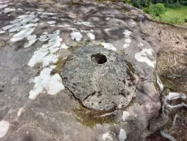 Ligne Maginot - WALDECK - (Observatoire d'artillerie) - Vestige d'aménagement au sommet du rocher nord